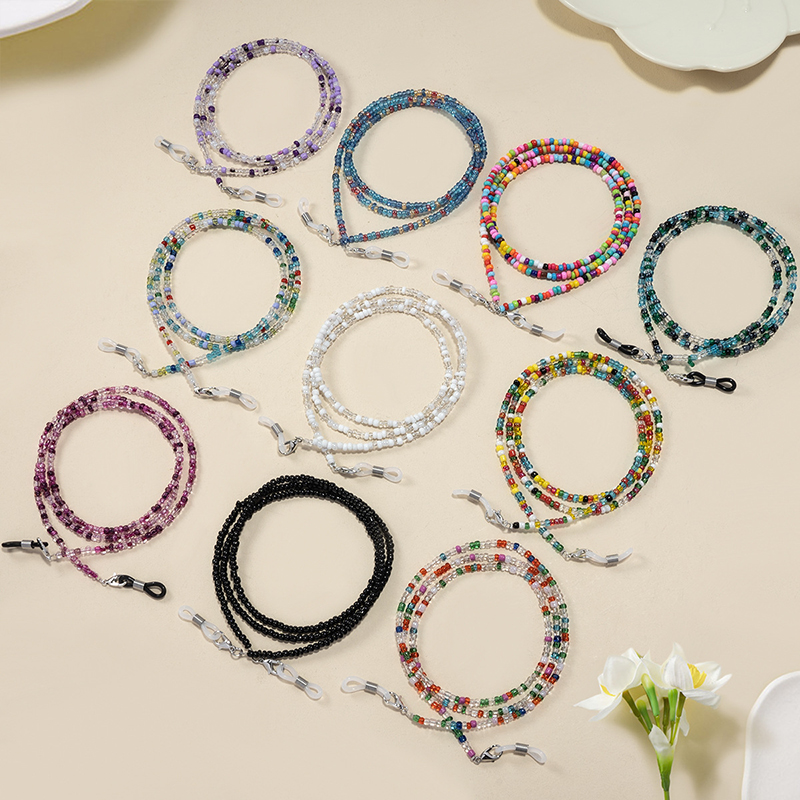 Kolorowy łańcuszek do okularów – Mask Chain Holder recenzja i cena